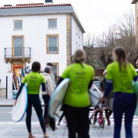 Zarautz Surf House Albergue Exterior foto